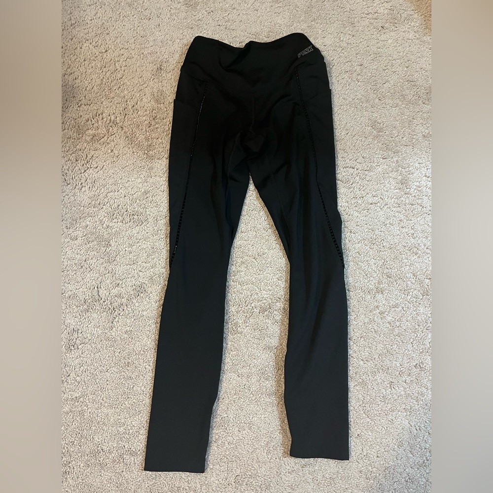 XS PINK/Victoria’s Secret Black Cutout Leggings
